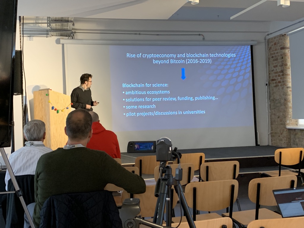Talk on the rise of cryptoeconomy and blockchain for science